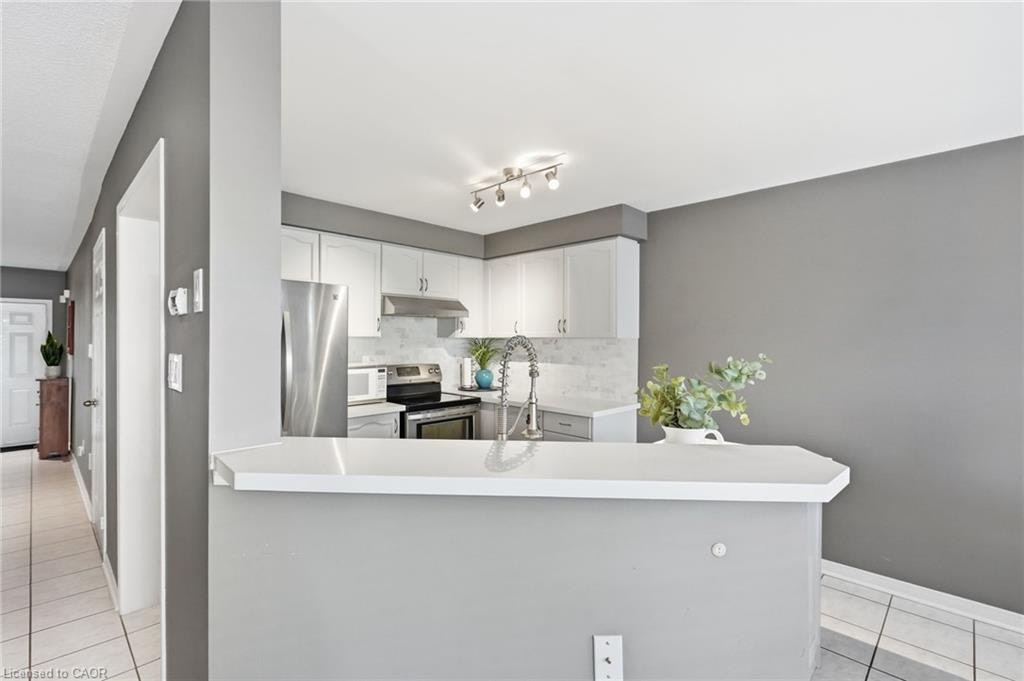 5213 Thornburn Drive, Burlington, ON, L7L 6R4 - 9