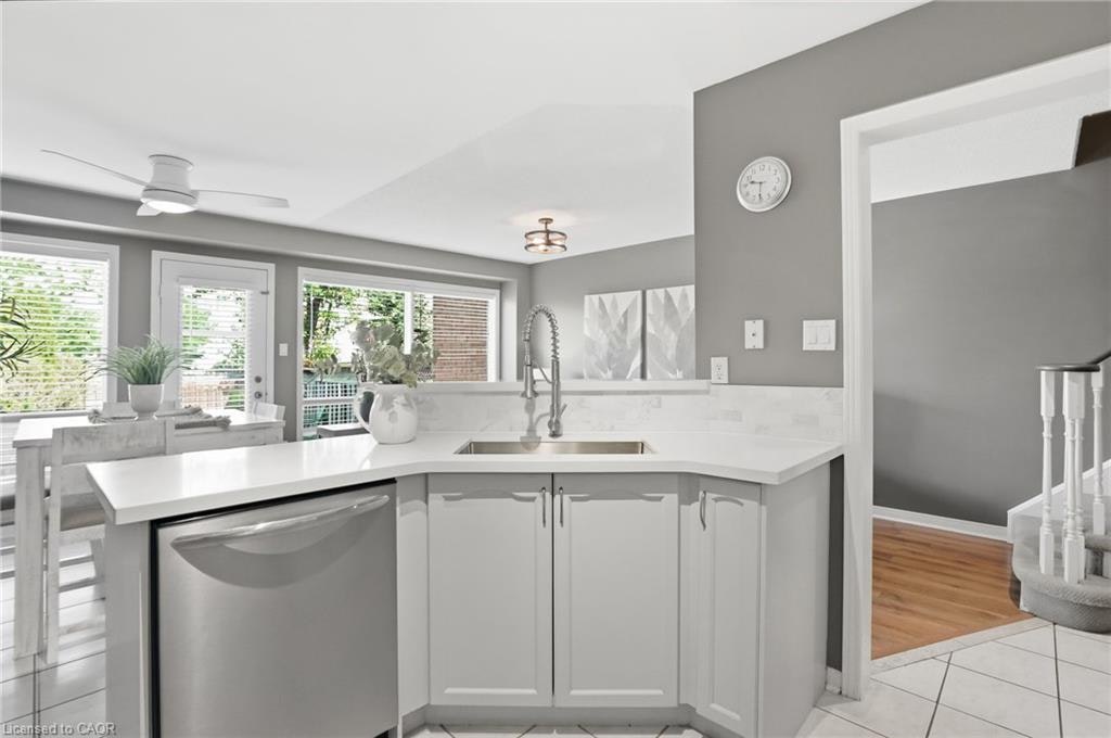 5213 Thornburn Drive, Burlington, ON, L7L 6R4 - 10