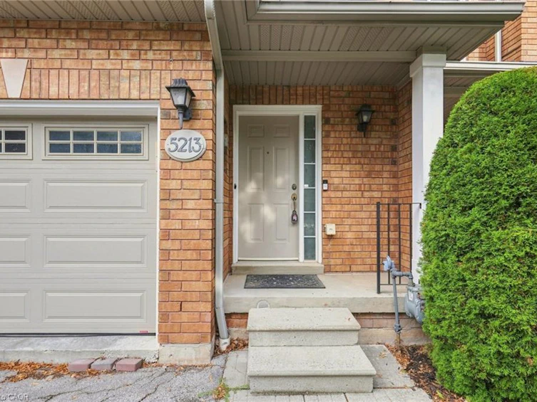 5213 Thornburn Drive, Burlington, ON, L7L 6R4 - 2
