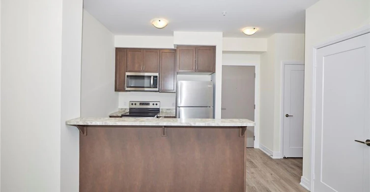 437-16 Concord Place, Grimsby, ON, L3M 0J1 - 8