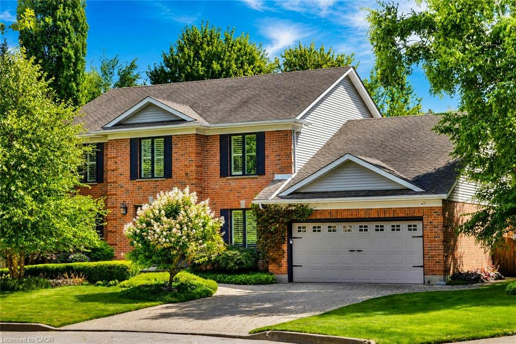 559 Strathmere Court, Waterloo, ON, N2T 2K2