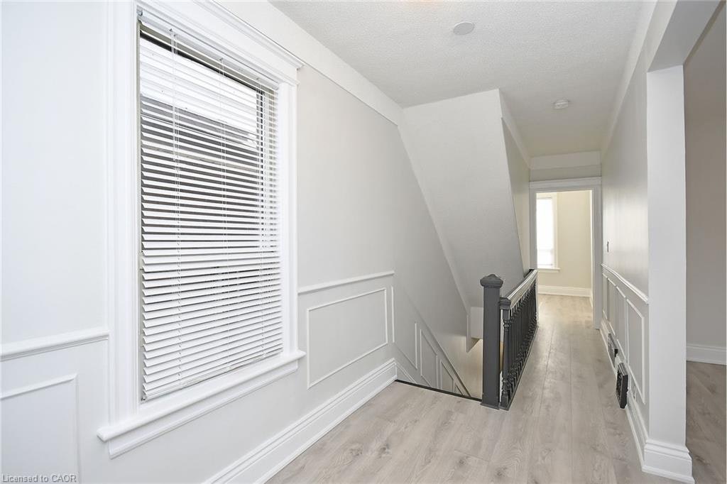 Upper-47 Emerald Street N, Hamilton, ON, L8L 5K2 - 3