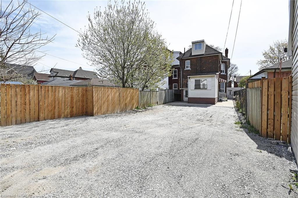 Upper-47 Emerald Street N, Hamilton, ON, L8L 5K2 - 16