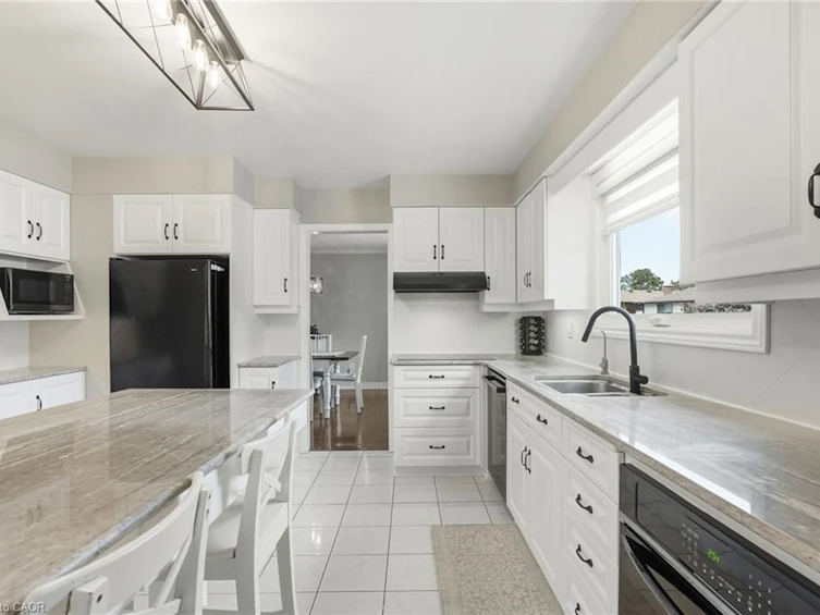 10 Acacia Street, Hamilton, ON, L8J 1V6 - 14