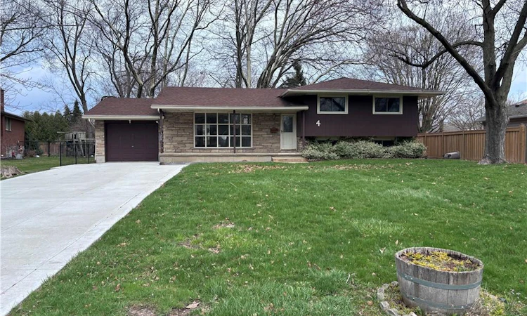 4 Beechwood Court