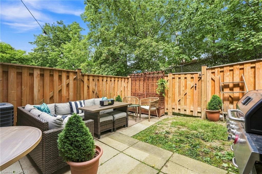 33-3 Burdock Lane, Hamilton, ON, L8H 6E9 - 29