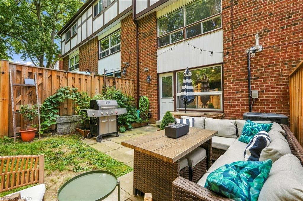 33-3 Burdock Lane, Hamilton, ON, L8H 6E9 - 31