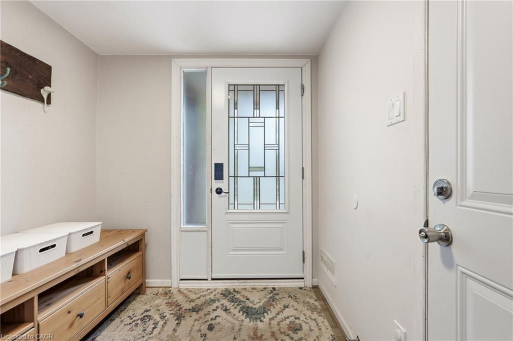 33-3 Burdock Lane, Hamilton, ON, L8H 6E9 - 3