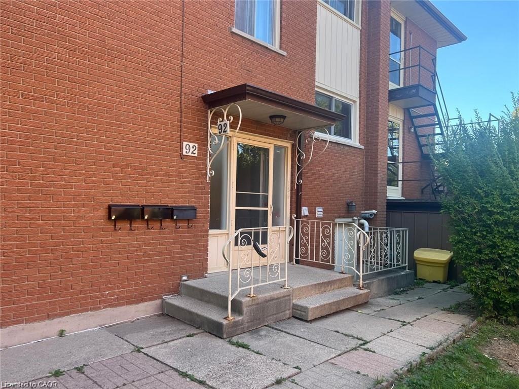 2-92 Confederation Drive, Kitchener, ON, N2B 2X8 - 3