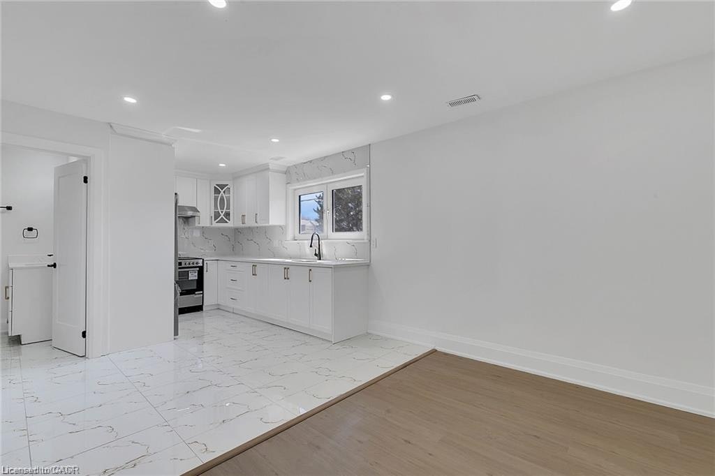 2-581 Lancaster Street W, Kitchener, ON, N2K 1M5 - 7