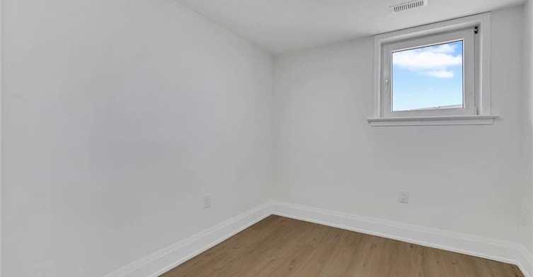 2-581 Lancaster Street W, Kitchener, ON, N2K 1M5 - 11