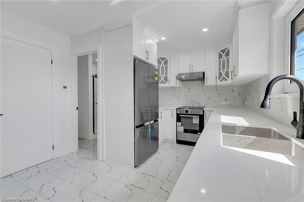 2-581 Lancaster Street W, Kitchener, ON, N2K 1M5 - 2