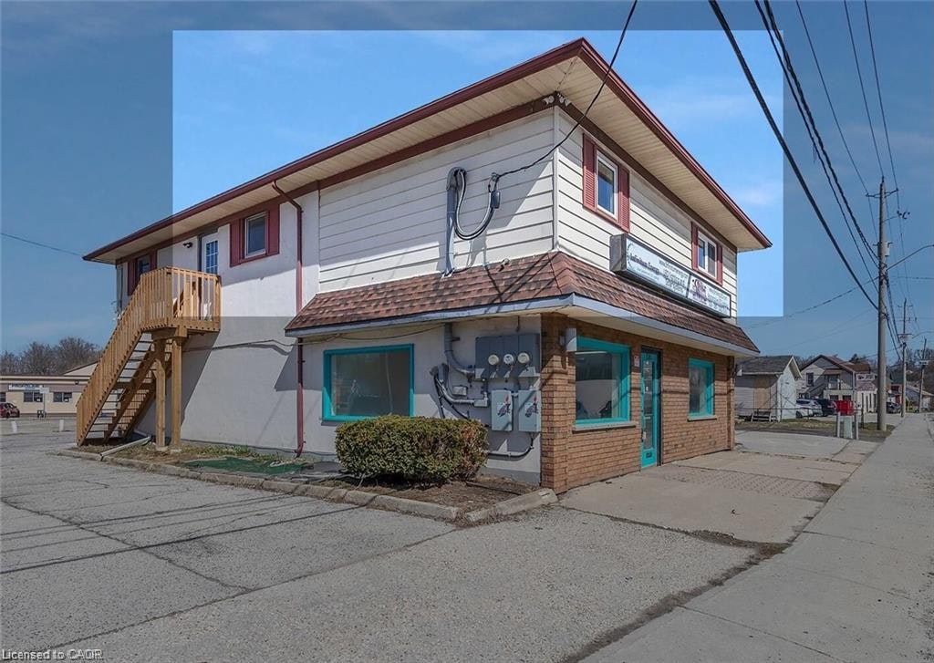 2-581 Lancaster Street W, Kitchener, ON, N2K 1M5