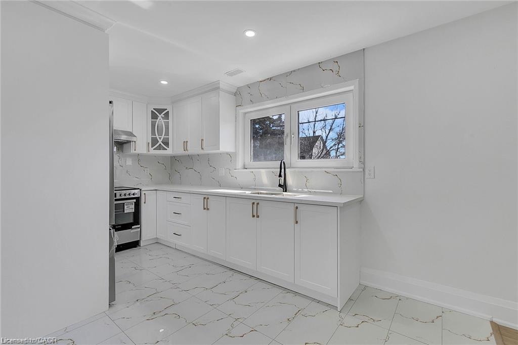 2-581 Lancaster Street W, Kitchener, ON, N2K 1M5 - 5