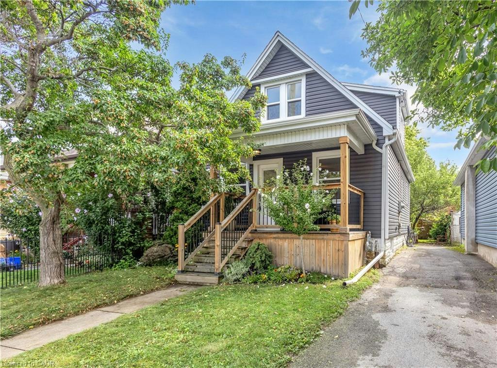 16 Wexford Avenue N, Hamilton, ON, L8H 4M1