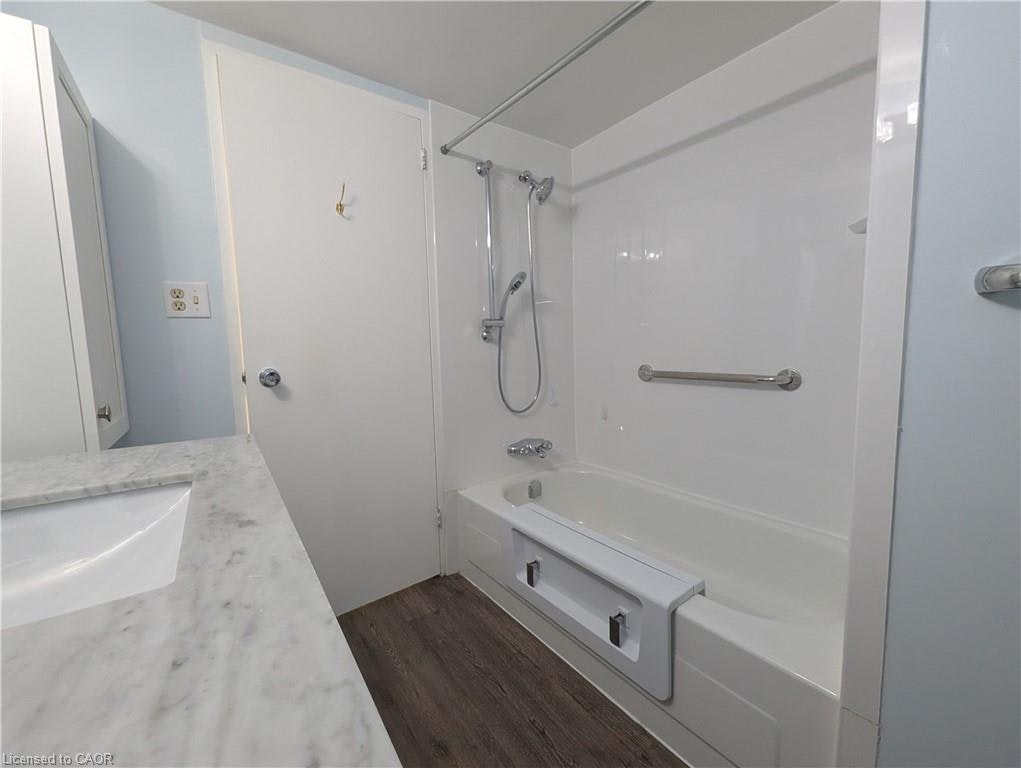 806-58 Bridgeport Road E, Waterloo, ON, N2J 4H5 - 13