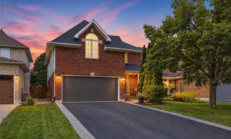 48 Bridgeport Crescent
