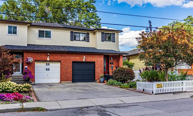 336 Jackson Street W