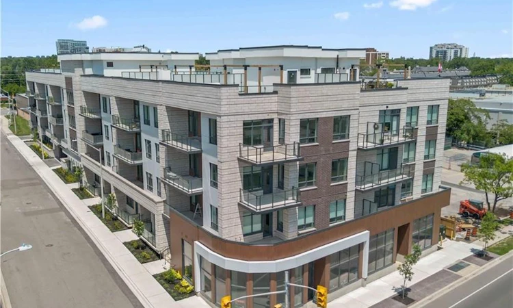 201-123 Maurice Drive