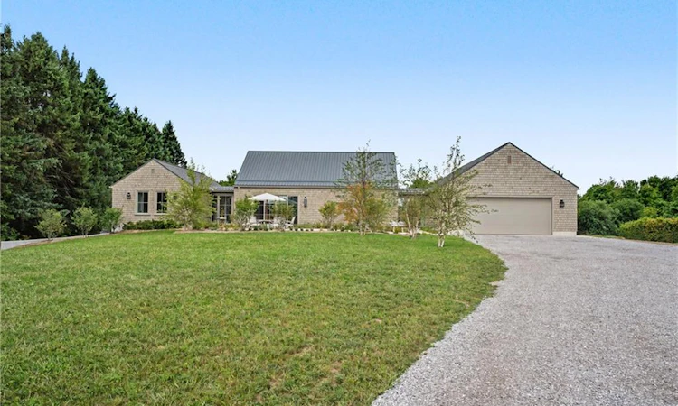 28 River Road