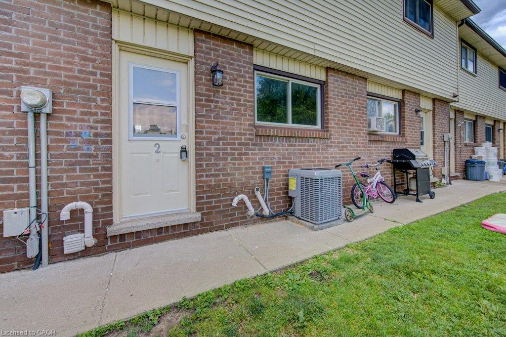 2 Gilholm Avenue, Cambridge, ON, N1S 1P7 - 14