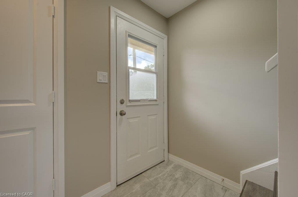 2 Gilholm Avenue, Cambridge, ON, N1S 1P7 - 3