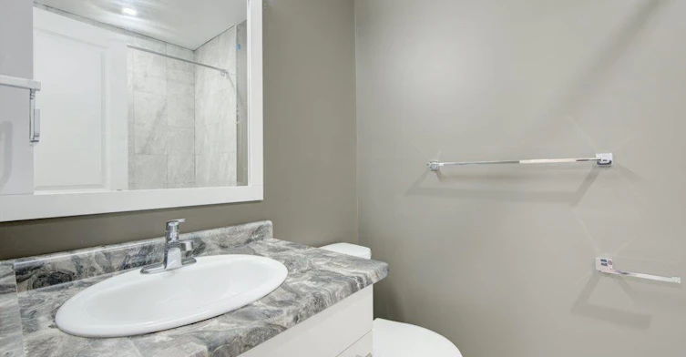 2 Gilholm Avenue, Cambridge, ON, N1S 1P7 - 9