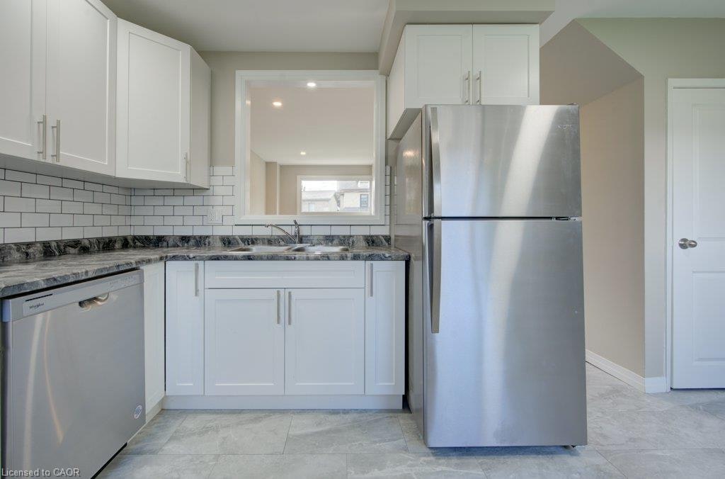 2 Gilholm Avenue, Cambridge, ON, N1S 1P7 - 5