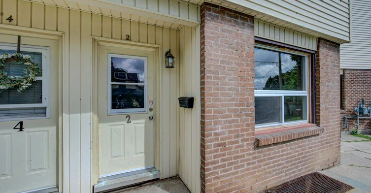 2 Gilholm Avenue, Cambridge, ON, N1S 1P7 - 2