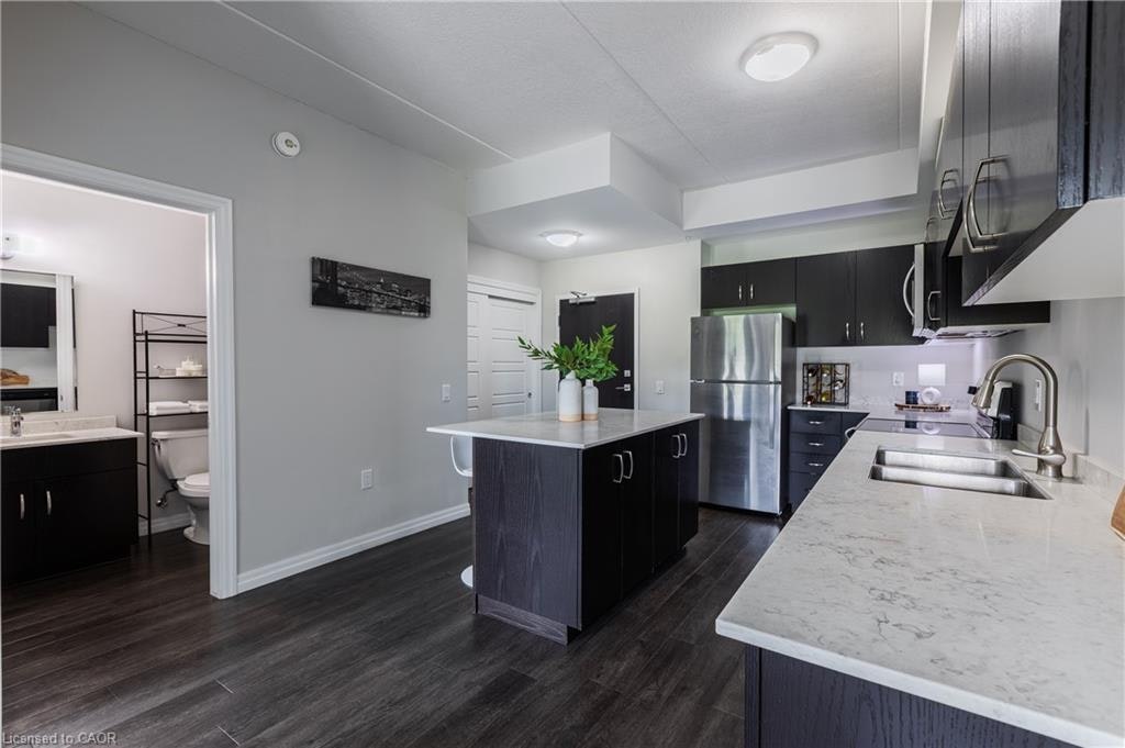 202-35 Kingsbury Square, Guelph, ON, N1L 0J4 - 3