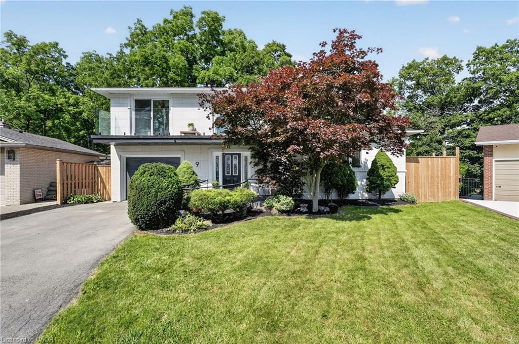 9 Leslie Drive, Hamilton, ON, L8G 2P6