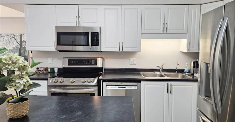 30D-1989 Ottawa Street S, Kitchener, ON, N2E 0G7 - 2