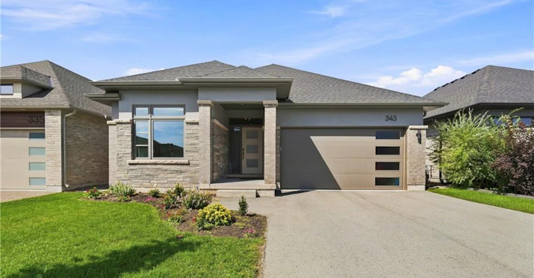 343 Old Course Trail, Welland, ON, L3B 0E8
