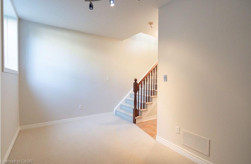 39 Myers Lane, Hamilton, ON, L9G 0A5 - 28