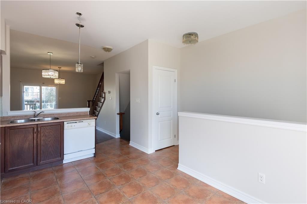 39 Myers Lane, Hamilton, ON, L9G 0A5 - 9