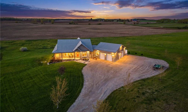 706249 County Road 21