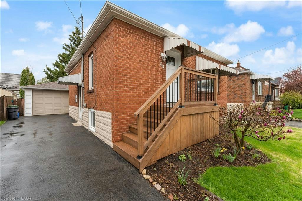 Main Floor-65 East 11th Street, Hamilton, ON, L9A 3T3 - 3