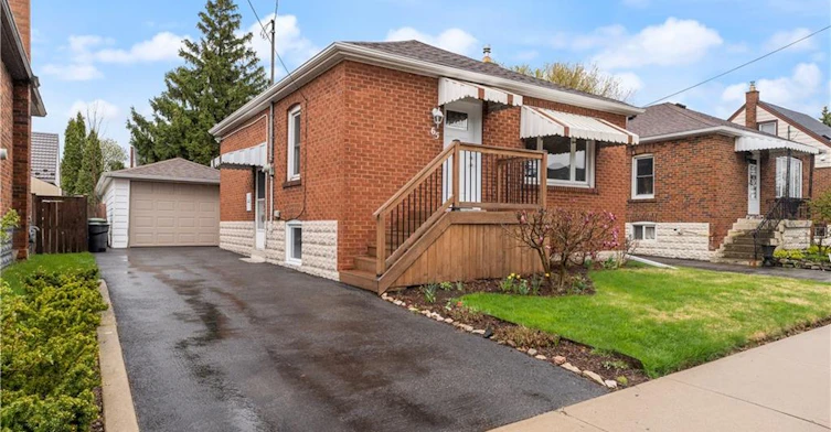 Main Floor-65 East 11th Street, Hamilton, ON, L9A 3T3