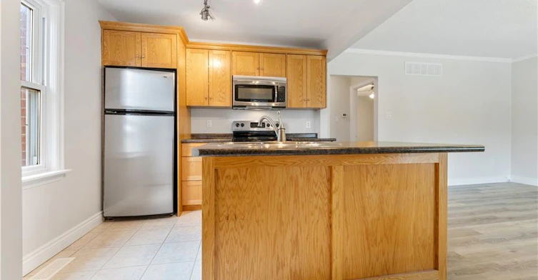 Main Floor-65 East 11th Street, Hamilton, ON, L9A 3T3 - 10