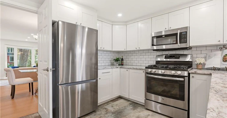 14 Harbour Drive, Hamilton, ON, L8E 4Z5 - 7