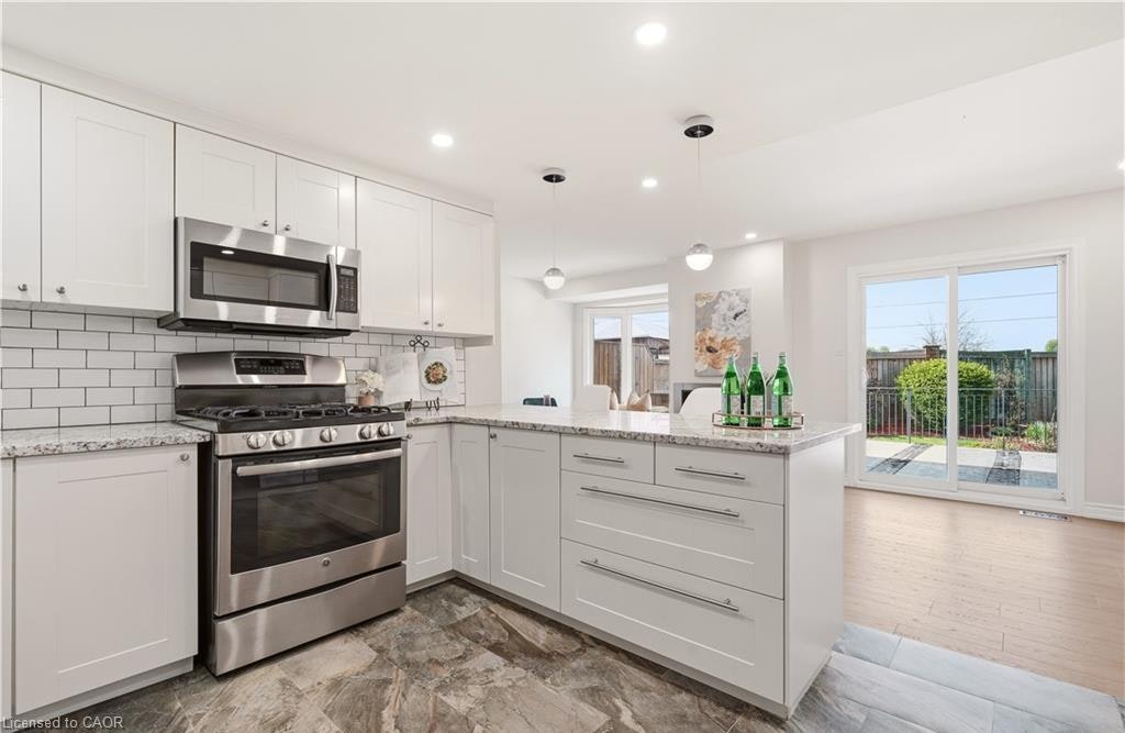 14 Harbour Drive, Hamilton, ON, L8E 4Z5 - 8