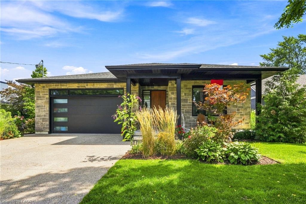 42 Carlton Avenue