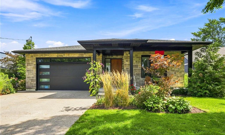 42 Carlton Avenue