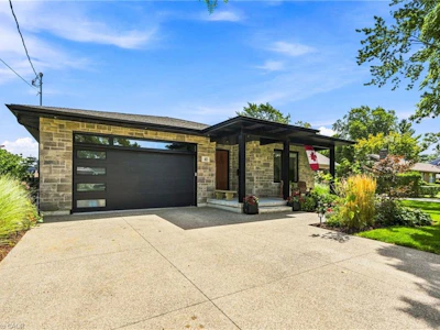 42 Carlton Avenue - 2