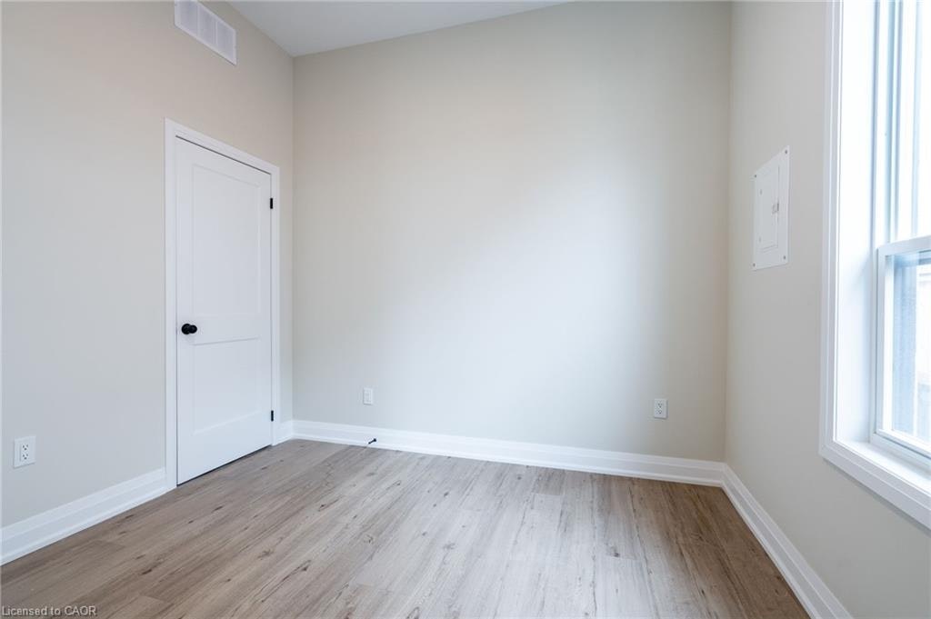 B-728 Eleventh Avenue, Hamilton, ON, L8T 2K8 - 5