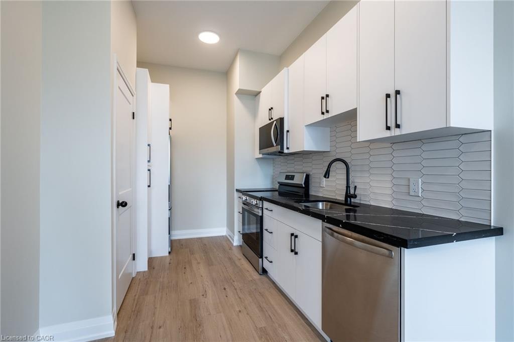 B-728 Eleventh Avenue, Hamilton, ON, L8T 2K8 - 6