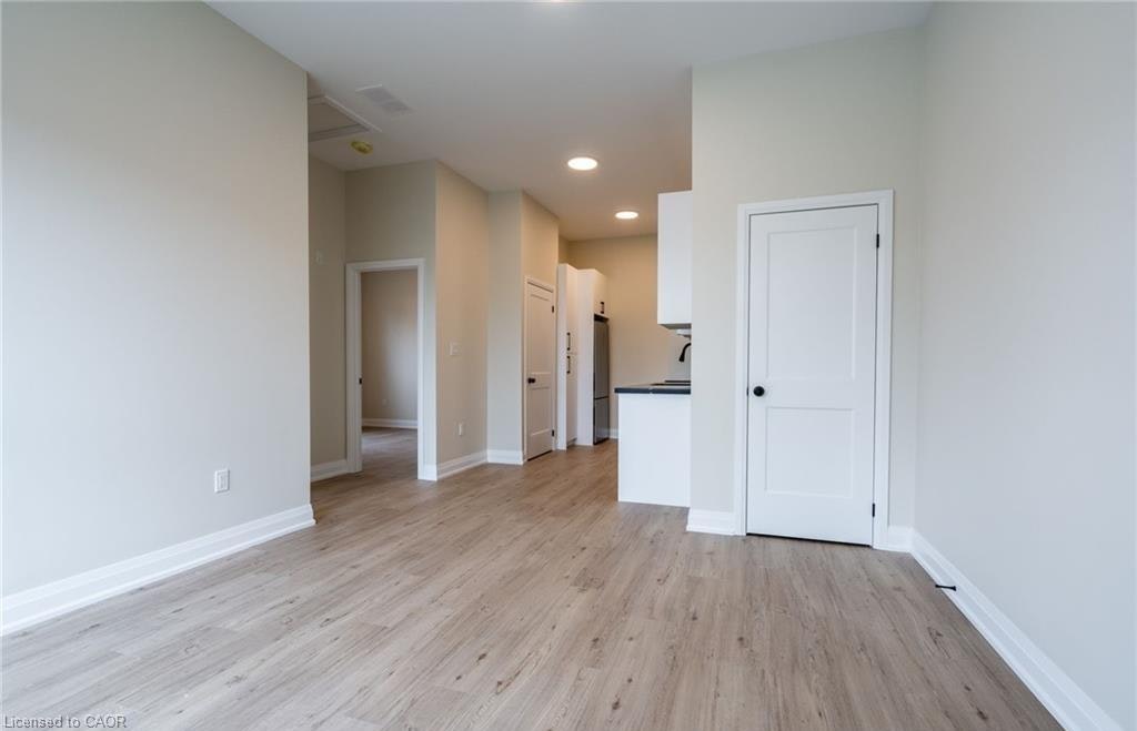 B-728 Eleventh Avenue, Hamilton, ON, L8T 2K8 - 9