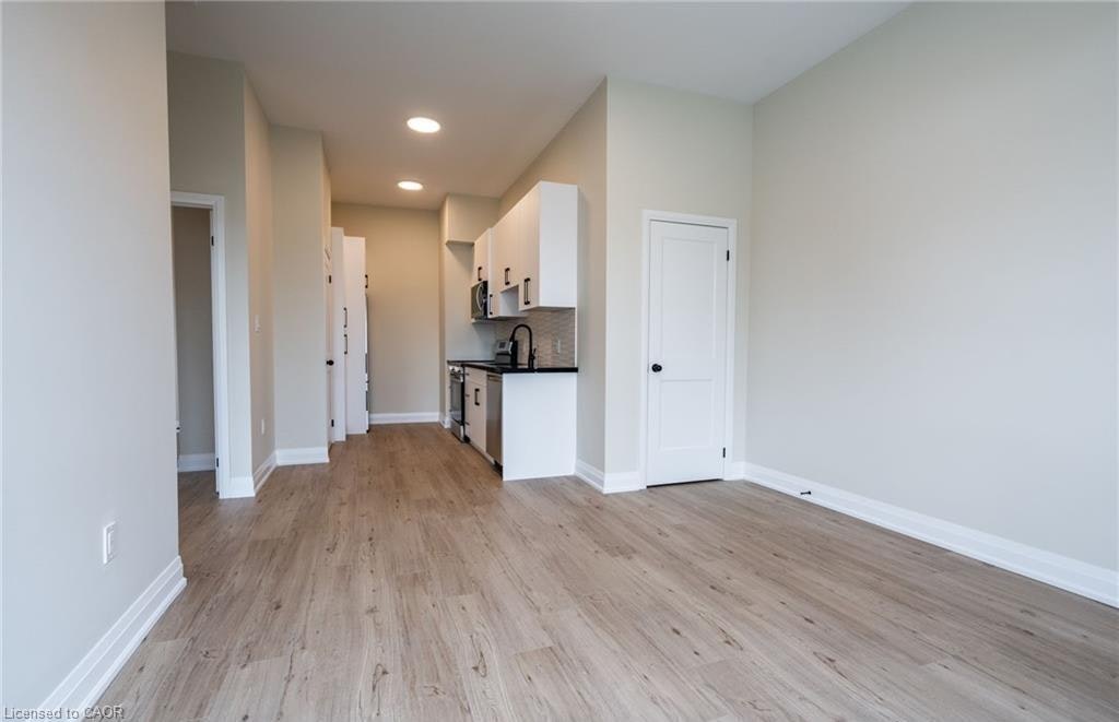 B-728 Eleventh Avenue, Hamilton, ON, L8T 2K8 - 10