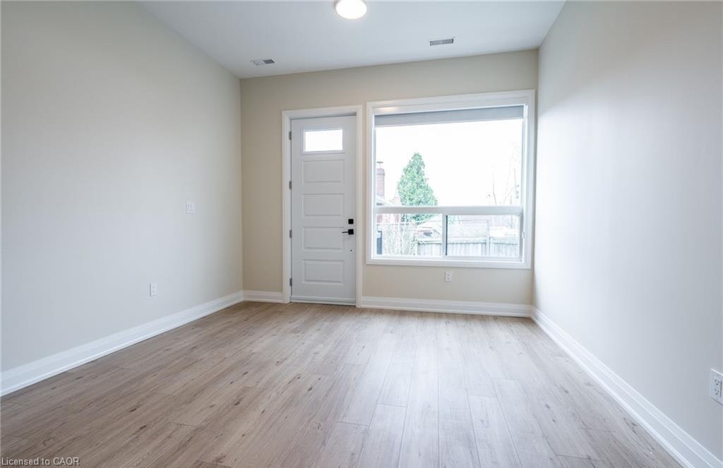 B-728 Eleventh Avenue, Hamilton, ON, L8T 2K8 - 11