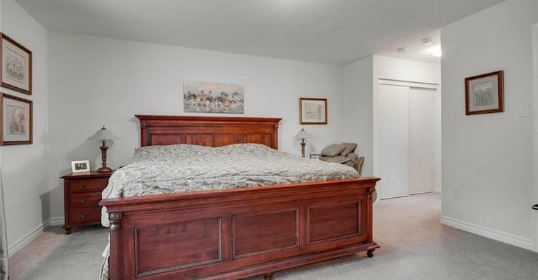 18 Blue Oak Street, Kitchener, ON, N2K 0K3 - 23